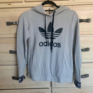 Adidas Sweatshirt